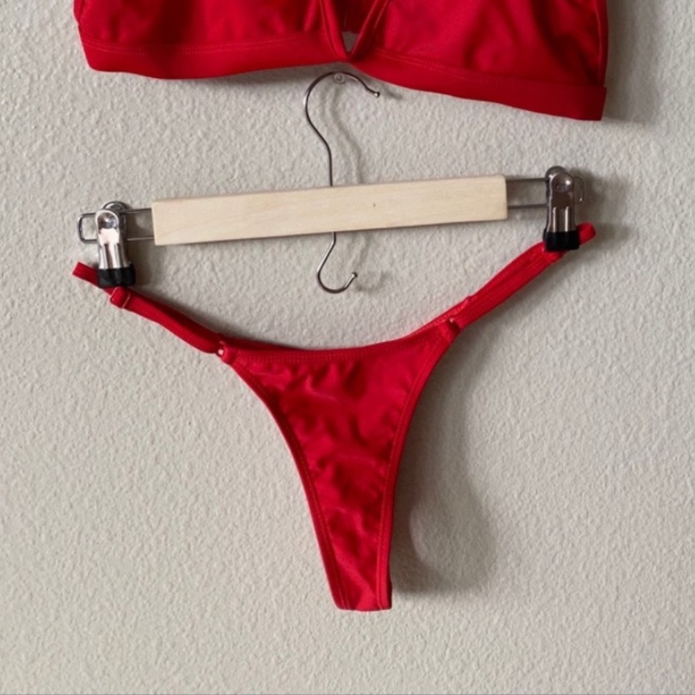 red boutine La minimal bottoms